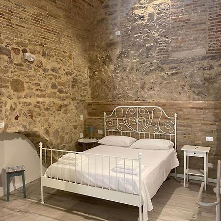 Ferienwohnung Le Volte Nel Borgo Termoli Exterior foto